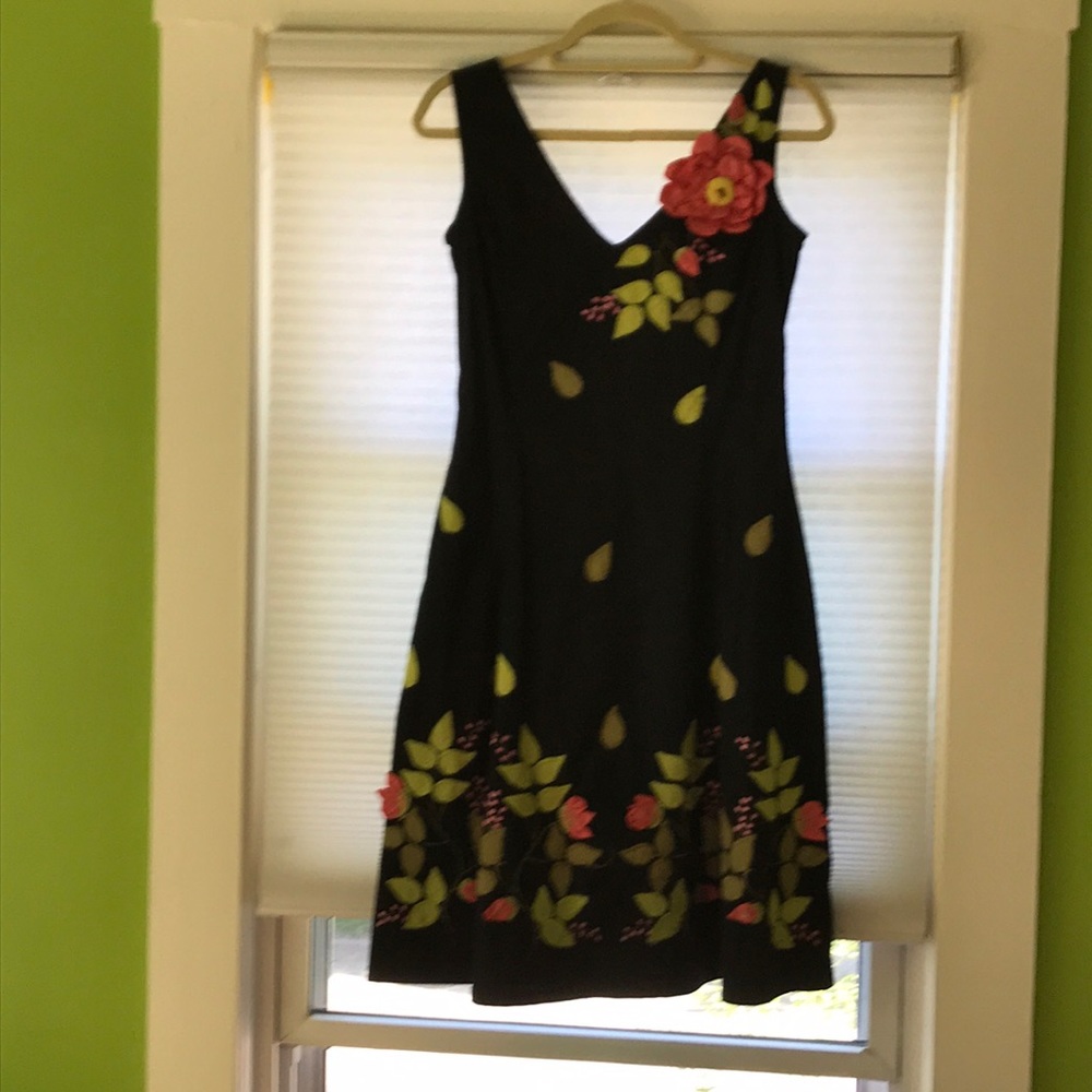 Elegant wow size 4 dress